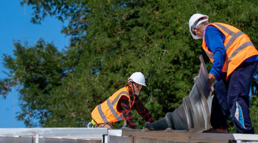 Professional gutter cleaning in Sawyer, KS